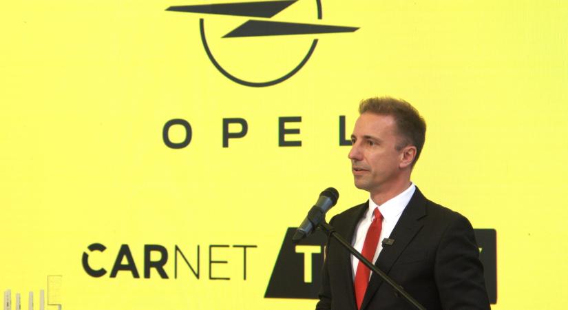 Az Opel vezérigazgatója elmagyarázta: ők a Stellantis technikából is valódi német autókat gyártanak