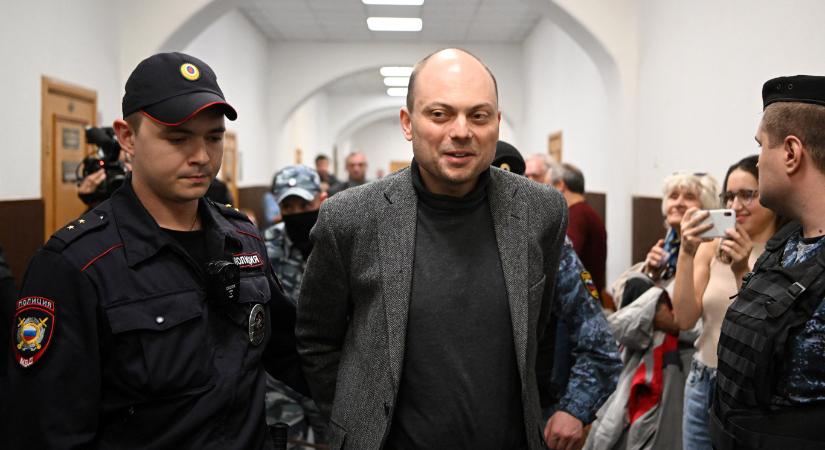 A száműzetésben élő orosz ellenzék titokban tárgyalásokat folytat ukrán tisztviselőkkel