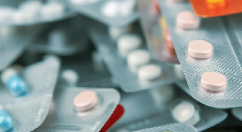 Több gyógyszer ára is csökkenhet a patikákban – íme a lista