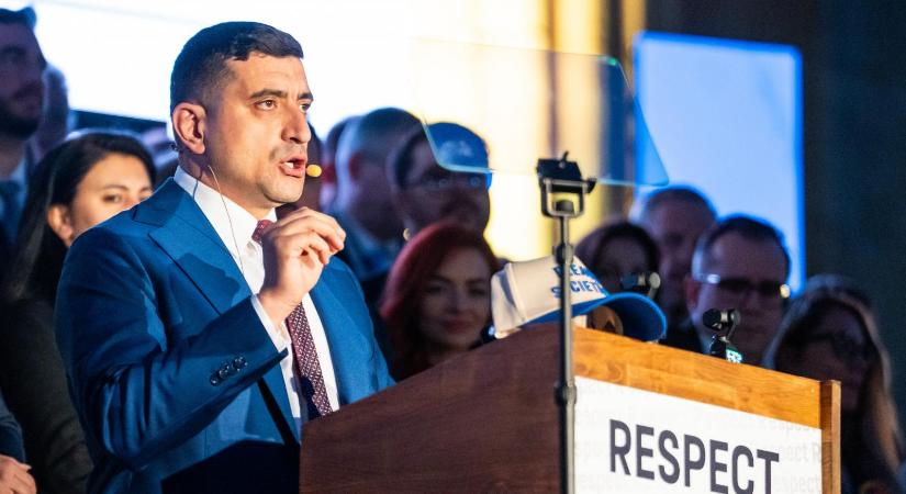 Mindenkit meglepett, hogy Orbán Viktor George Simiont támogatja, állítólag az amerikaiak és az olaszok kérték rá