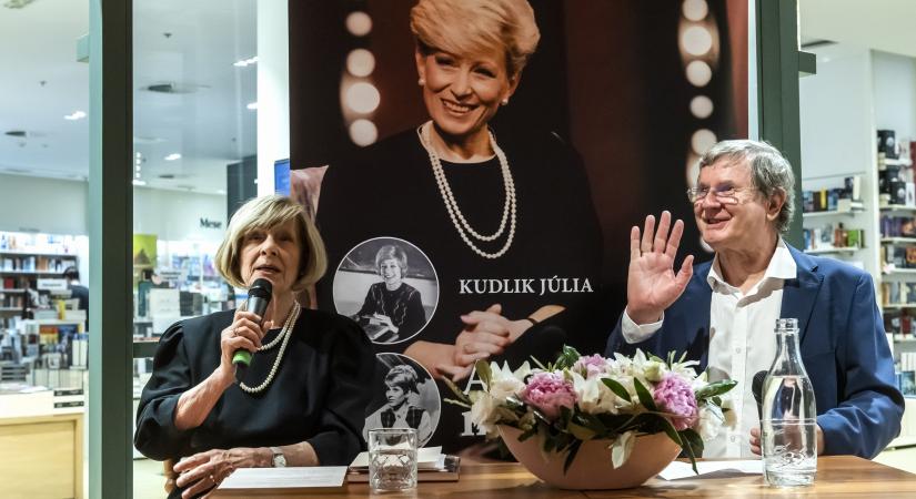 Kudlik Júlia visszatért