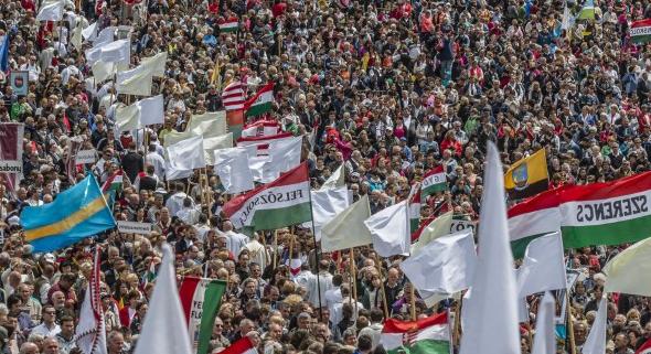 Csíksomlyói búcsú - Háromszázezer zarándokot várnak