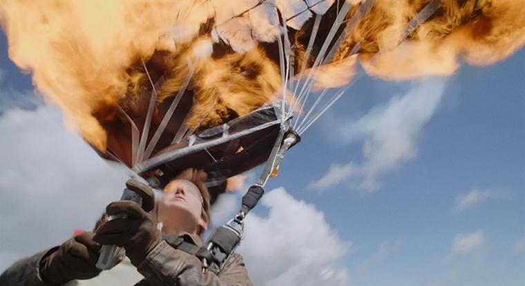 Tom Cruise Guinness rekorder lett, miután 16-szor ugrott a halálába