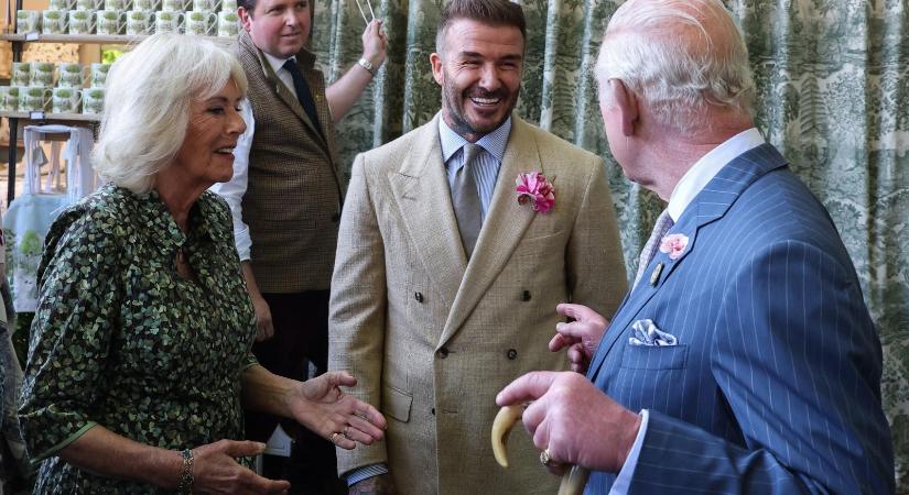 David Beckhamet lovaggá ütik III. Károly születésnapján