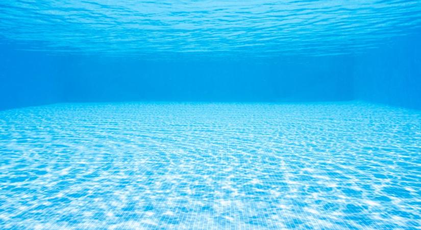 Minden szolnoki örülhet: fontos bejelentést tett a strandfürdő a kánikulás hosszú hétvége előtt!