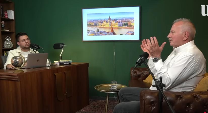 Bencsik András szerint egy fideszes politikusnak nem tetszett, amit írt, ezért rakták ki a Sajtóklubból
