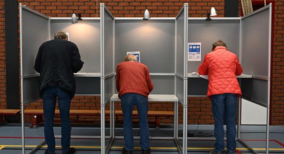 Hollandiában október végén tartják az új parlamenti választásokat