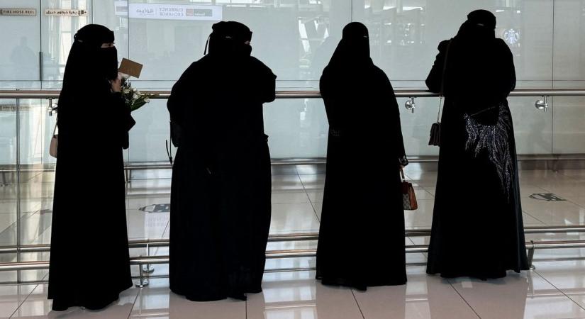 Belgiumban megkéseltek egy férfit, aki előzőleg letépte egy fiatal nő hidzsábját