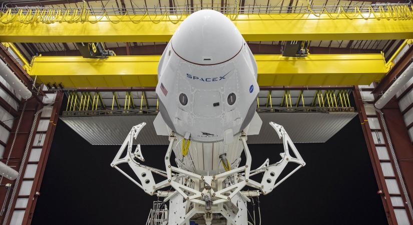Elon Musk fenyegetőzik: inkább szétszedik a Dragon űrhajót!