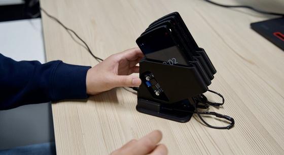 3200 forintból épült új adatközpont, csak négy használt telefon kellett hozzá