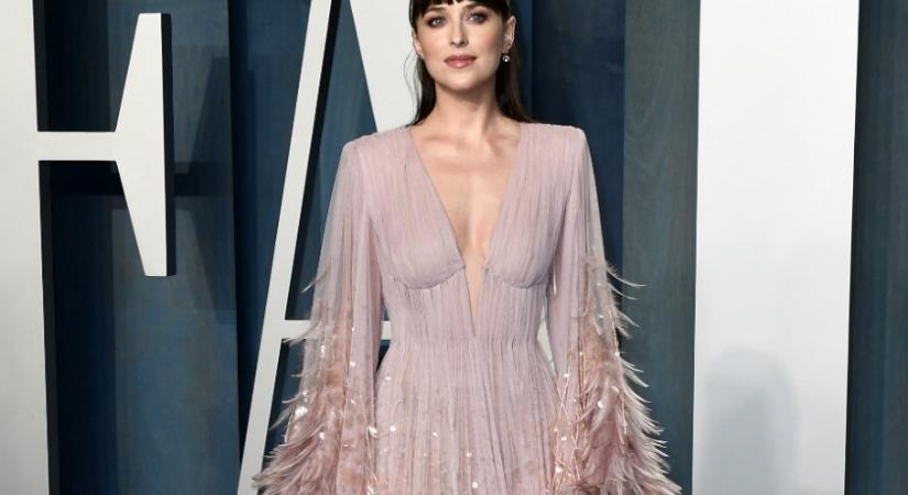 Kiderült, miért szakított Dakota Johnson és Chris Martin