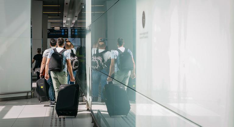 Döntött az Európai Unió, csak a hosszabb késések esetén jár kompenzáció a légitársaságok utasainak