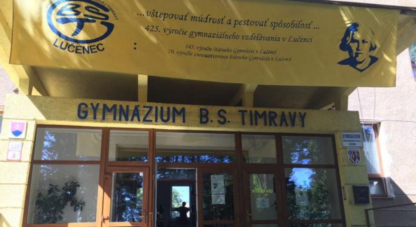 A jövő tanévtől más lesz a losonci gimnázium igazgatója