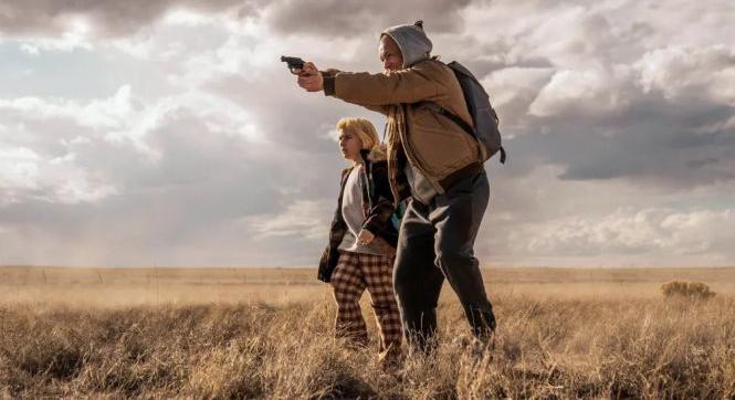 Taron Egerton egy új, veszélyes szerepben – megérkeztek a She Rides Shotgun első részletei