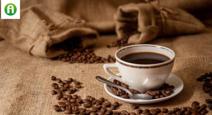 Kiderült, hogy a reggeli kávé élénkítő hatása nem feltétlenül a koffeinnek köszönhető