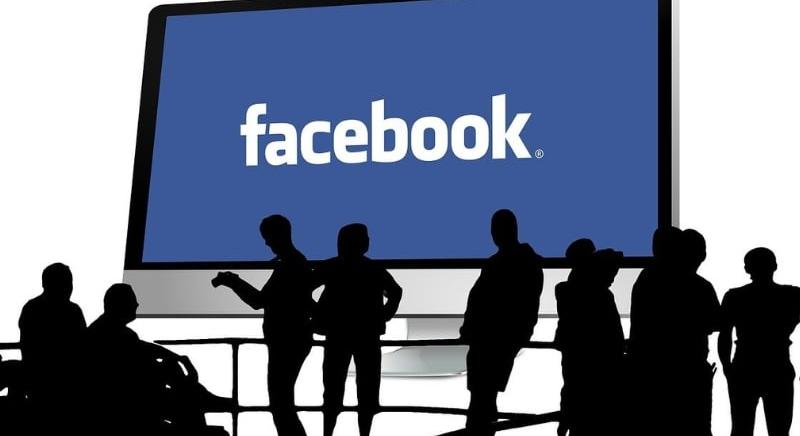 A Facebook önmagában döfött, de markolatig és kőkeményen – A saját felügyeleti szerve szerint sem tesz eleget a csalások visszaszorításáért