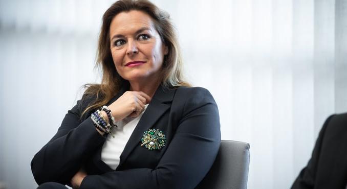 Fideszes össztűz a kormányszóvivőre – Vitályos Eszter kijelentése vihart kavart
