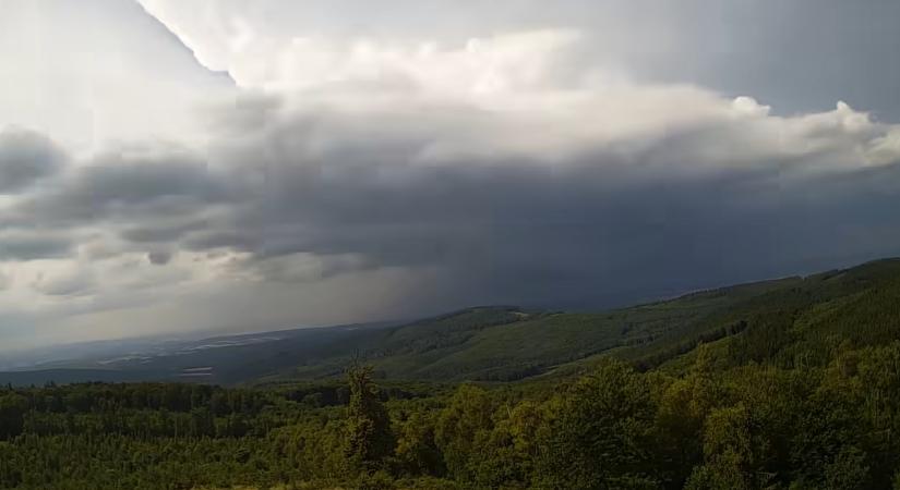 A meteorológusokat is meglepte az, ami a héten Magyarországon történt
