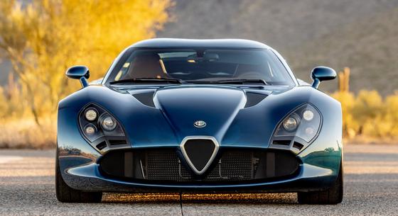 Olasz vipera: 8,4 literes motorral vár új gazdára ez a szuperritka Alfa Romeo