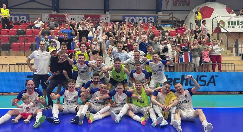 Révbe ért a Studió, ismét bronzérem a srácok nyakában