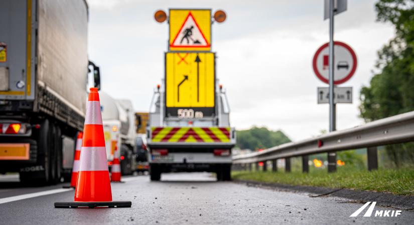 Újfajta táblák jelentek meg az utakon – képek