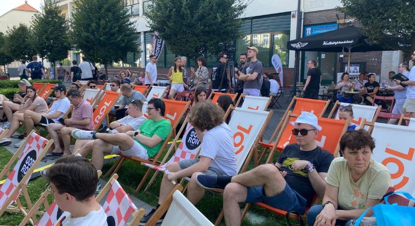 SopronFest 1. nap a Várkerületen - Meglestük L.L. Juniort és Kalákát - videó, fotók