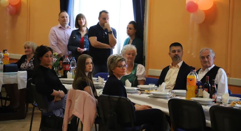 Könnyekig meghatódtak a bál szervezői, hogy sokan támogatták a jótékonysági kezdeményezést