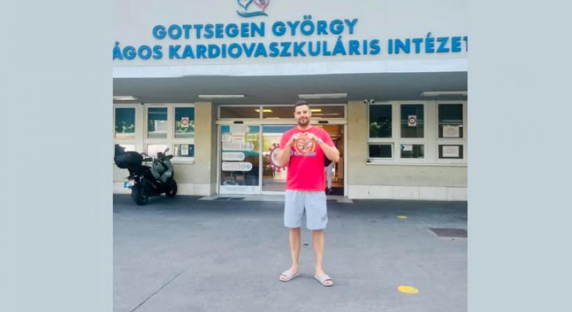 Az intenzívről kikerült Kiss Ádám humorista hálából felajánlott egy légkondit
