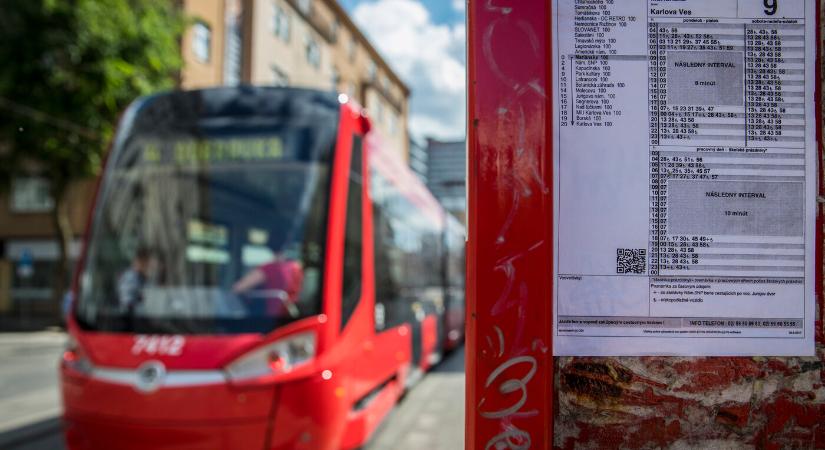 Drágul a tömegközlekedés, megszűnnek a nyugdíjasok kedvezményei
