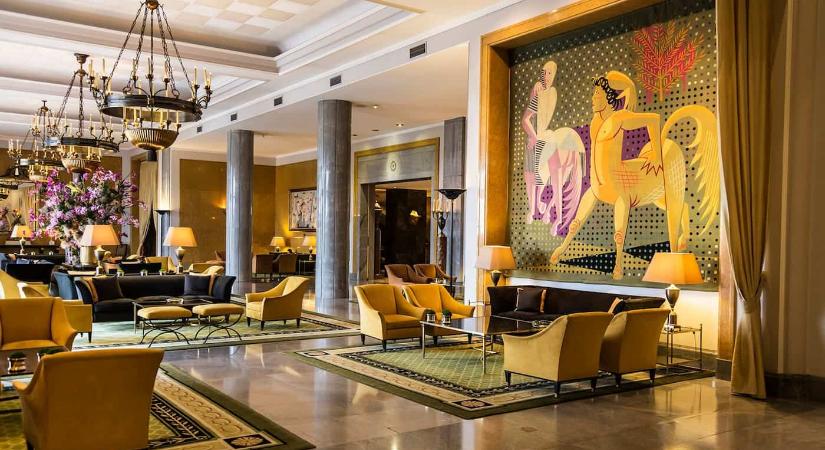 Egymillió eurónyi ékszert és órát loptak el a lisszaboni Ritz Hotelből a robogós rablók