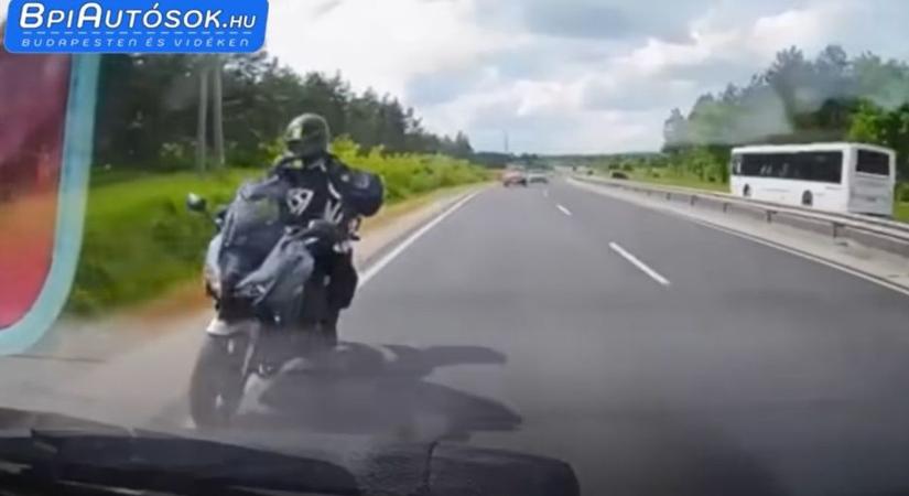 Híres lett a jobbról előző veszprémi motoros, új felvételek kerültek elő!