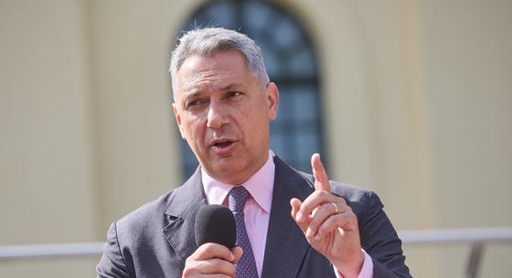 Lázár: Teljes kártérítést fizet a MÁV a balatoni vasútvonal károsultjainak