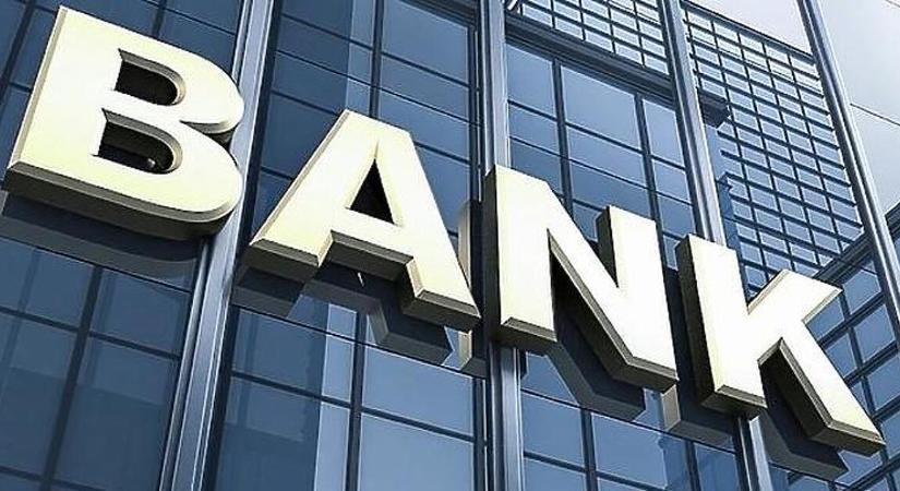 Sok az adó, gyenge a gazdaság, zuhan a bankok nyeresége