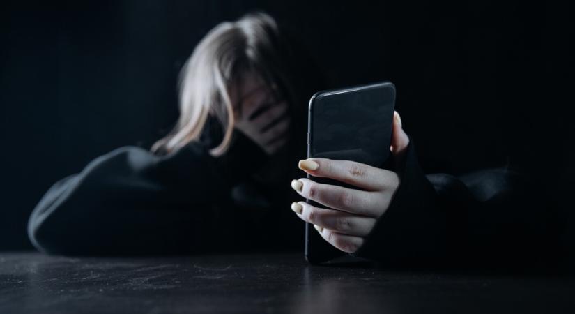 Az online bántalmazás is bűncselekmény