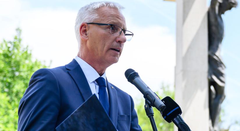 Soltész Miklós: táborokat, közösségi programokat támogat a magyar kormány Erdélyben
