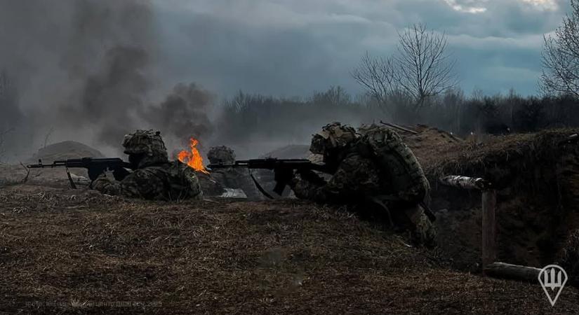 Orosz veszteségek Ukrajnában: 1100 katona, 15 tank, 300 drón egy nap alatt