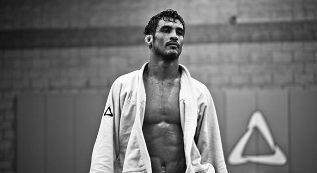 A UFC kirúgott három fightert, köztük Kron Gracie-t is