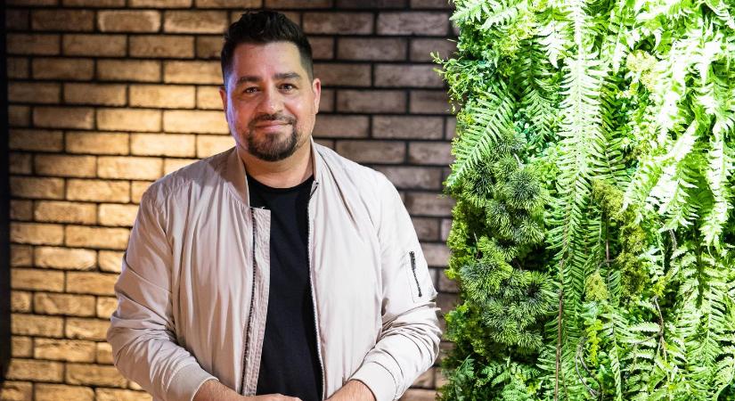 Caramel: „A celebek nagy része defektes”