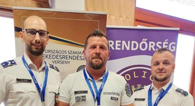 Mindent beleadtak ezek a hevesi rendőrök