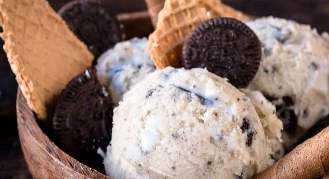 Krémes Oreo fagyi házilag – fagyigép nélkül
