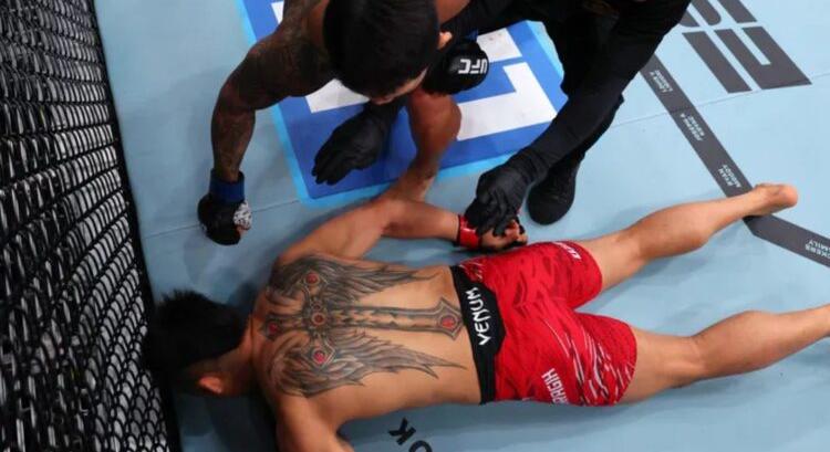 Elképesztő első menetes KO-val debütált a UFC-ben 'a Koreai Zombi utódja'