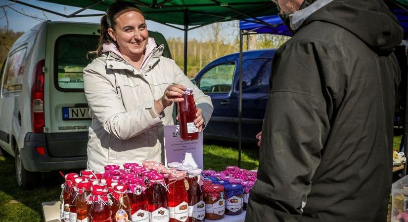 A szakma elismerését is kivívták a fiatal anyuka lekvárjai, Luca szívesen kísérletezik új ízekkel