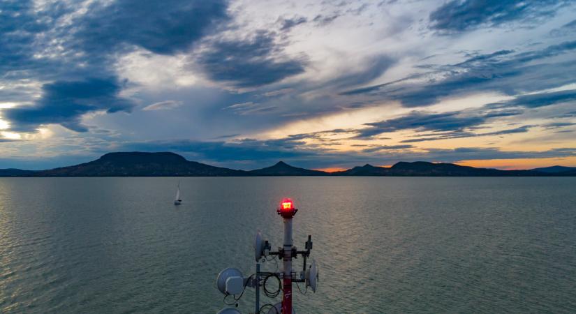 Erős hidegfront csap le a Balatonnál