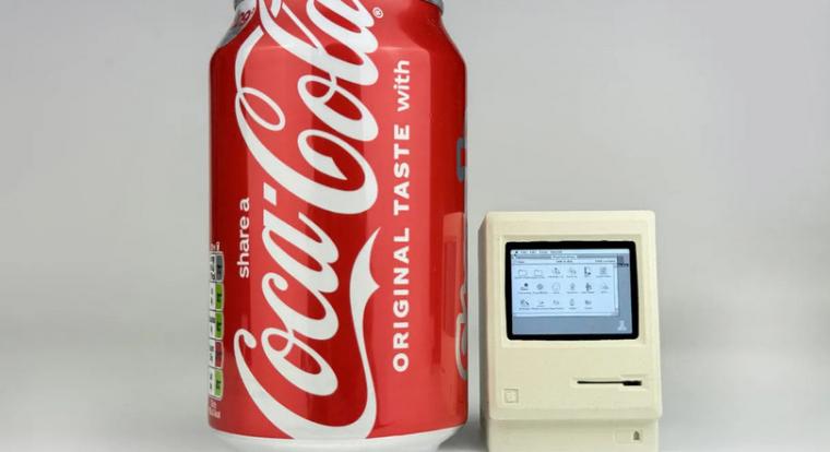 Íme a Mini Macintosh, ami alig nagyobb egy Apple Watchnál, és mégis működőképes