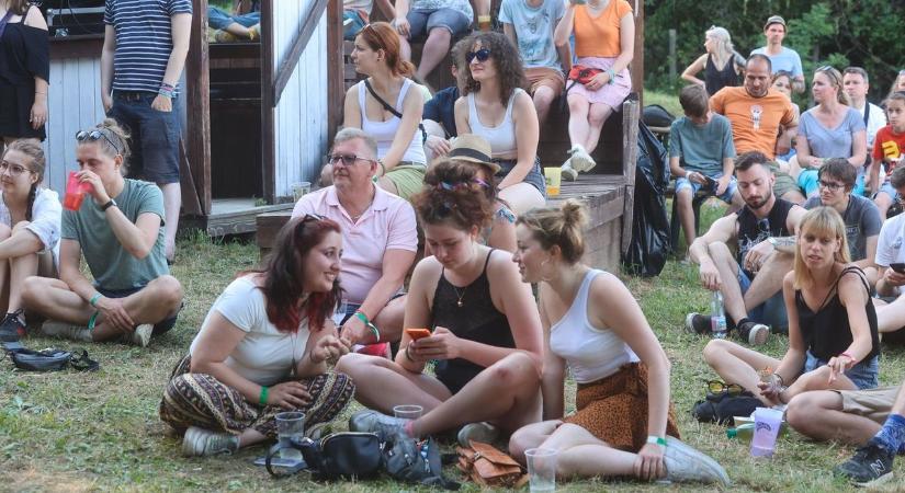 Nem fogadnak már el készpénzt a népszerű baranyai fesztiválon
