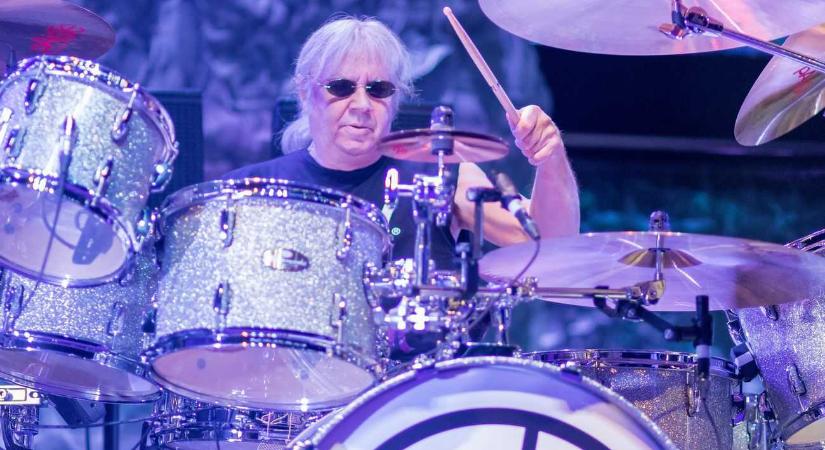 Júliusban jön Ian Paice, a Deep Purple dobosa