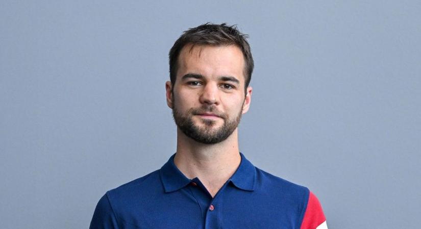 Kapu Tibor bemutatta kísérőjét, aki korábban már járt az űrben Farkas Bertalan társaságában
