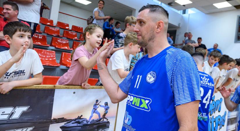 A legendás támadó 11., míg klubja első bajnoki címét szerezte