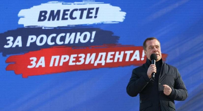 Medvegyev zöld levéltetűnek nevezte Zelenszkijt, miközben brutálisan nyomulnak előre az oroszok az ukrán fronton