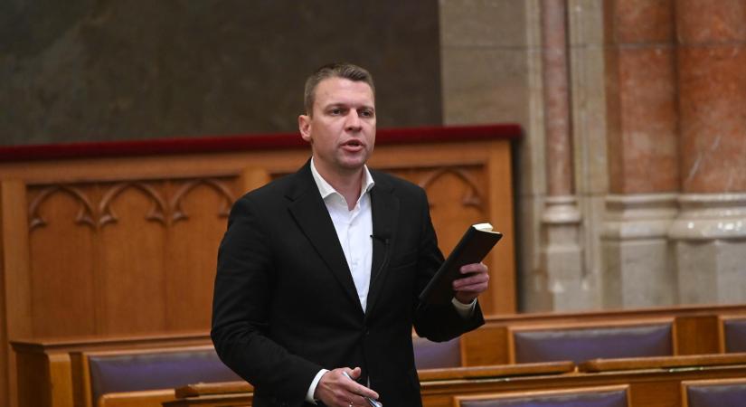 Menczer Tamás: Zelenszkij a Tisza Pártra hivatkozik!